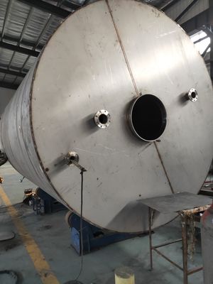 50MPa の最大作業圧でスタッドレスタイヤ 304 水貯蔵タンク