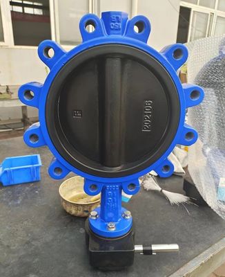 DN200 柔らかい鋳鉄 PTFE 座ったラグ バターフライバル 一般温度メディア