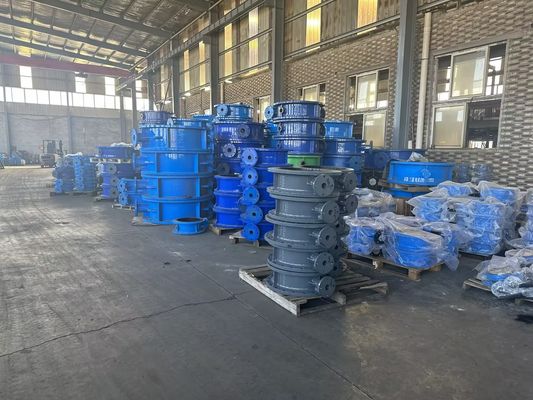 工業環境における手動流量制御のための8インチ鋳鉄バタフライバル